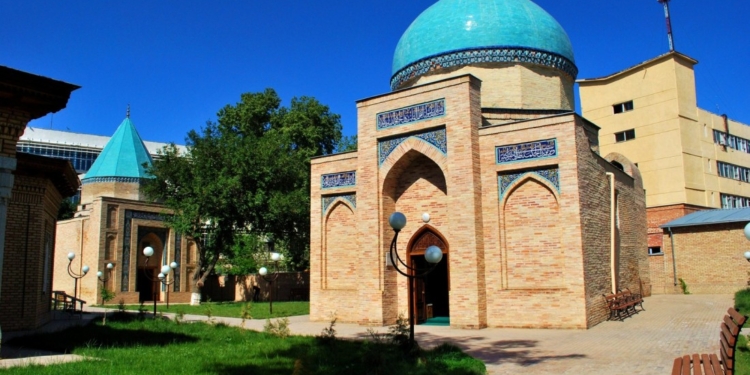 Узбекистан: Ансамбль Шейхантаур