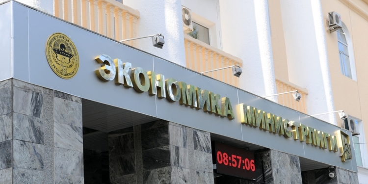Киргизия обвинила Казахстан в препятствовании движения товаров в ЕАЭС