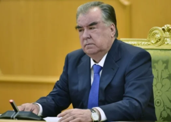 Президент Таджикистана выразил соболезнование семьям погибших из-за проливных дождей