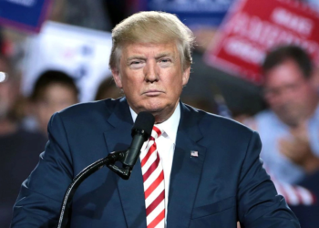 Трамп остается на свободе под залог в $200 тысяч