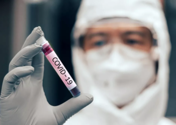 Китай отменяет требование сдавать тест на антиген к COVID-19 для въезжающих