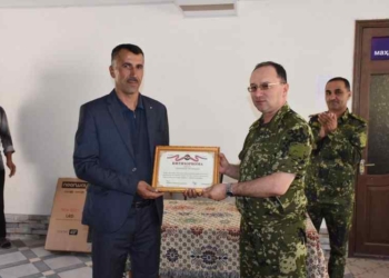 Житель Айни, спасший двоих земляков, награжден КЧС за проявленное мужество