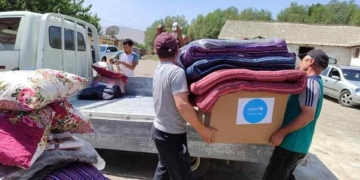 КЧС: 95 домохозяйствам двух столичных районов оказана помощь