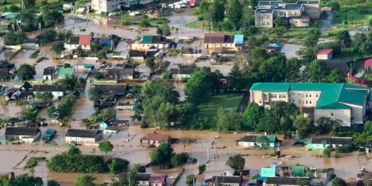 На Тайване из-за тайфуна «Хакуй» эвакуировали более 7 тысяч человек