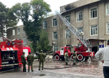 Крупный пожар произошел в Худжандском государственном университете