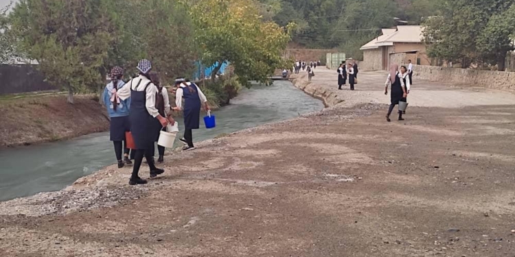 В городе Пенджикент прошла акция “Чистота местности”