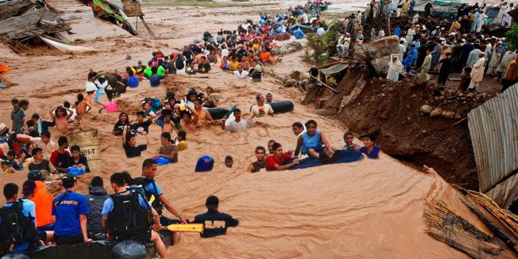 Из-за наводнений в городе Дерна на востоке Ливии пропали 5-6 тыс человек -  Новости Таджикистана - Avesta.tj