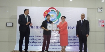 Выставка художников Центральной Азии «Охрана ледников – фактор защиты Аральского моря» прошла в Душанбе