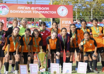 Команда «Зебониссо» стала четырехкратным чемпионом среди женских футбольных команд