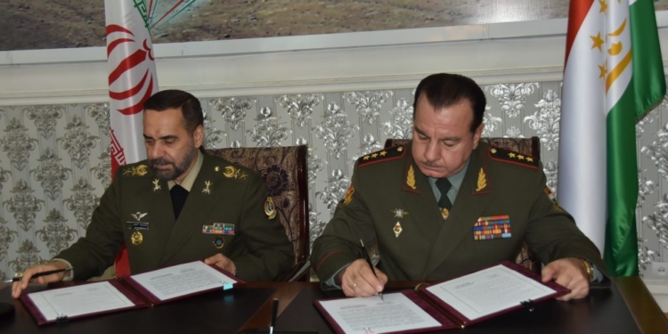 Таджикистан и Иран расширяют военное сотрудничество