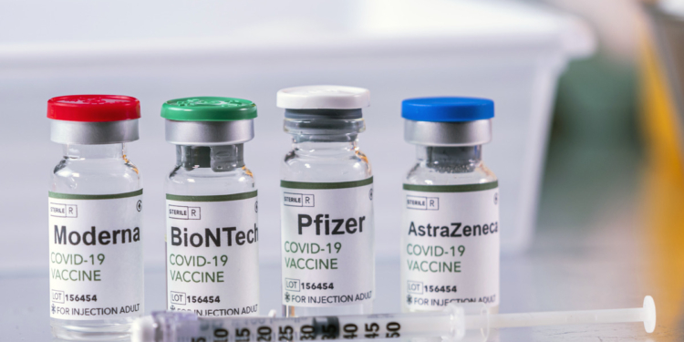 В Казахстане планируют производство препаратов Pfizer и AstraZeneca