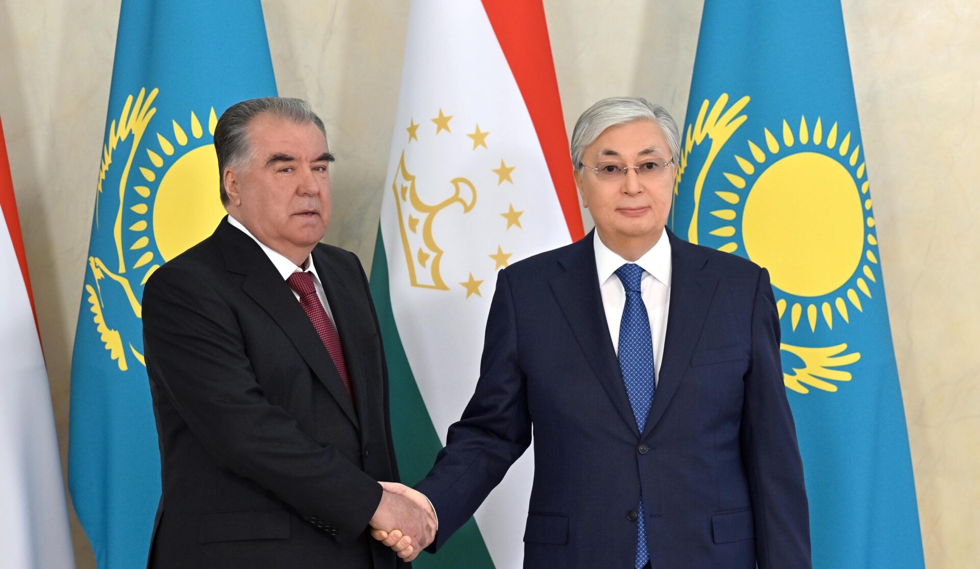 Президент Таджикистана и премьер Казахстана обсудили вопросы сотрудничества
