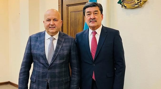 Посол Таджикистана в Казахстане встретился с Министром экологии и природных ресурсов РК