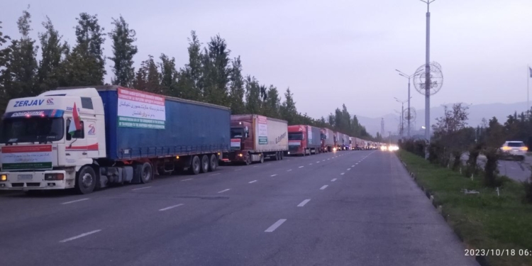 Таджикистан отправил колонну гуманитарной помощи народу Афганистана