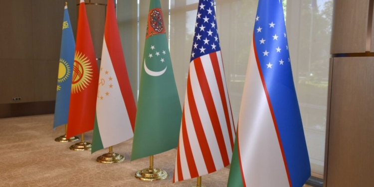 США запускают бизнес-платформу со странами Центральной Азии в формате «5+1»