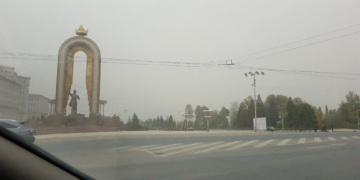 В Таджикистане снова пыльная буря