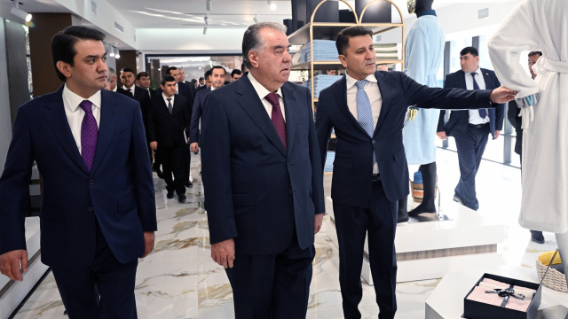 В Душанбе открыто новое текстильное предприятие ООО «Арвис»