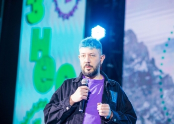 Артемий Лебедев дал в Душанбе урок вдохновения критикой