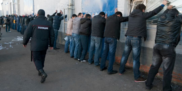 В Балашихе силовики провели рейд в мечети