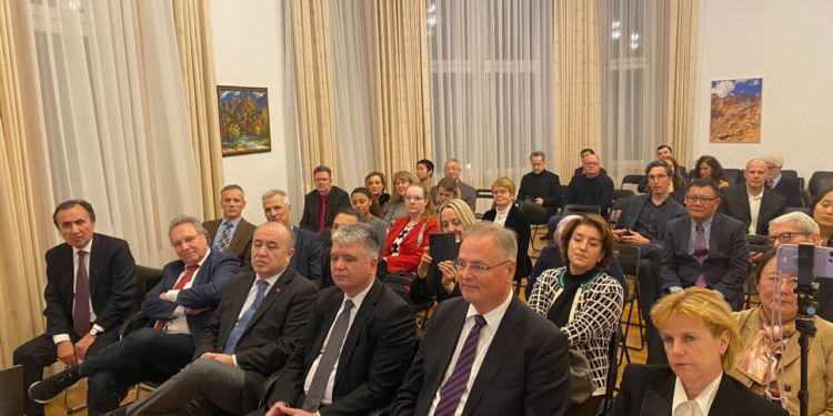 Делегация Таджикистана приняла участие в Форуме «энергетическое сотрудничество и зелёная энергия»
