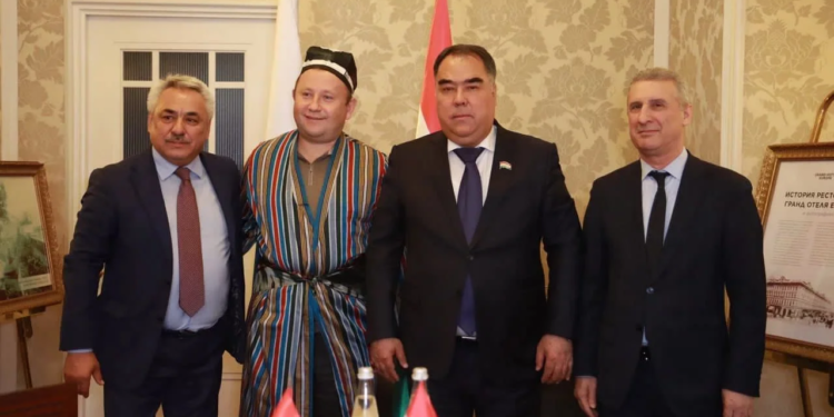 Согдийская область укрепляет торгово-экономические связи с регионами Россиии