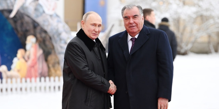В Санкт-Петербурге началась неформальная встреча глав стран СНГ