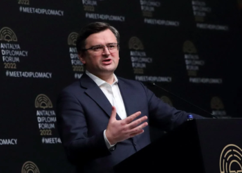 Замороженных активов РФ хватит на 80% потребностей в восстановлении Украины, — Кулеба