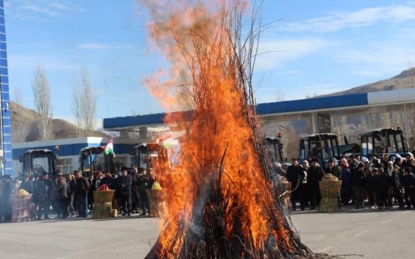 Жители Таджикабада и Рашта отметили праздник Сада