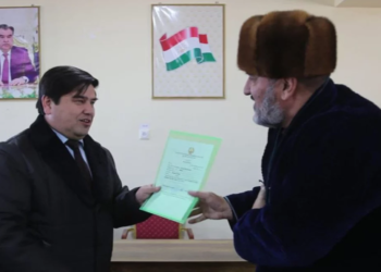 126 семей-экологических мигрантов Истаравшана получили ордера на жилые дома