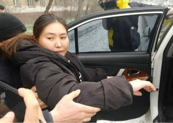 В Киргизии арестовали 11 журналистов нескольких изданий