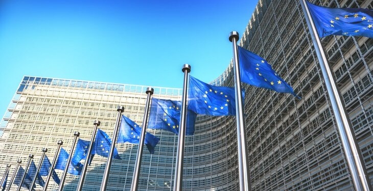 ЕС намерен привлечь до €10 млрд для создания транспортного коридора из Азии в обход России