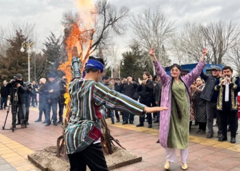 В Душанбе отметили праздник Сада