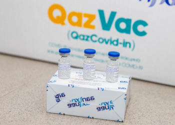 Минздрав Казахстана пояснил, почему вакцину QazVac не одобрила ВОЗ