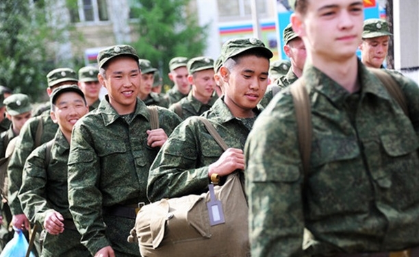 Почти две тысячи мигрантов, получивших гражданство России в Московском регионе, пошли на военную службу в 2023 году