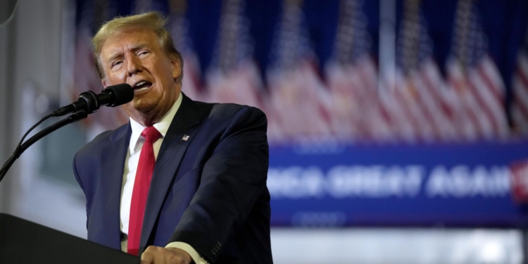 Трамп попросил Верховный суд США вернуть ему иммунитет