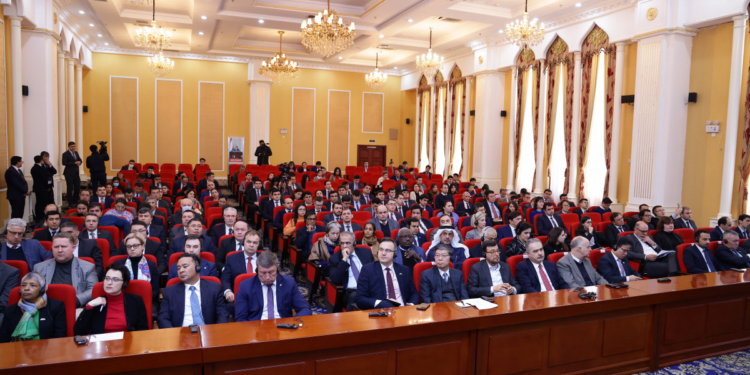 На брифинге в МИД Таджикистана отчитались об экономических достижениях и инвестиционных и туристических возможностях страны
