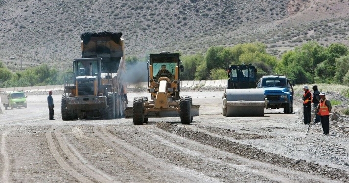 Эмомали рахмон посетит киргизию 2 июня. Таджики люди. Душанбе в августе фото. Душанбе столица таджикистана. Время в таджикистане.