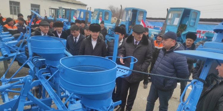 В городах и районах Согдийской области идет подготовка к посевной кампании