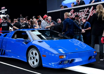Эксклюзивный Lamborghini Дональда Трампа продали на аукционе за $1,1 миллион
