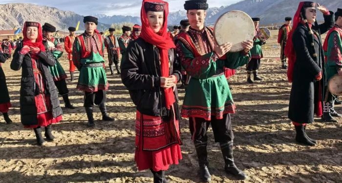 В Синьцзяне прошла выставка таджикского культурного наследия