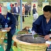 В Ханчжоу прошло соревнование по жарке чайных листьев