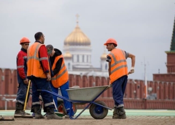 Трудовых мигрантов хотят вписать в «целевой набор»