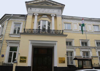 Совет при посольстве Таджикистана в РФ призвал таджикистанцев не поддаваться на вербовку экстремистов