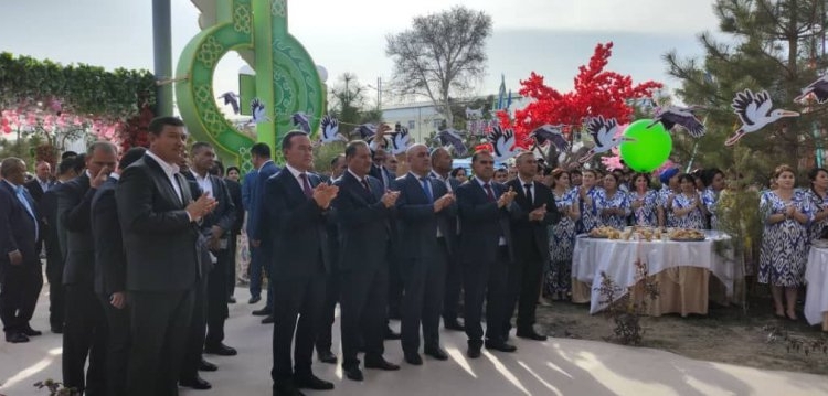 Хатлонцы принимают участие в праздновании Навруза в Узбекистане