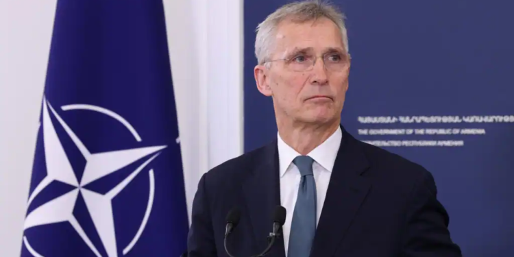 Глава НАТО предлагает учредить фонд помощи Украине в размере 100 млрд евро