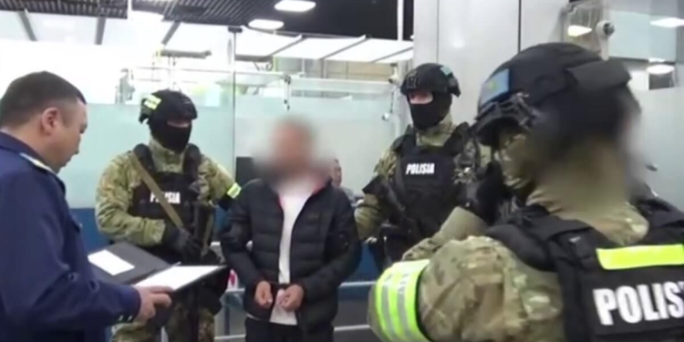 В Казахстан из Турции экстрадированы два подозреваемых в руководстве международной преступной группой