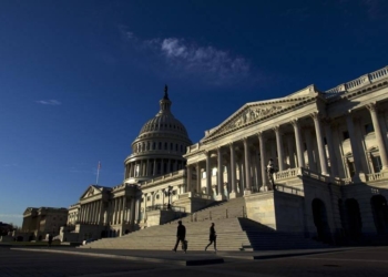 Палата представителей США на процедурном голосовании приняла законопроект о помощи Украине
