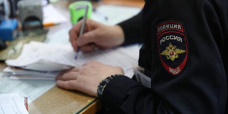 Четырех полицейских в Подмосковье обвинили во взятках при постановке на учет мигрантов