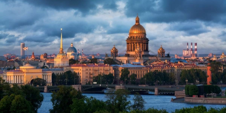 Санкт-Петербург с 1 апреля станет платным для туристов