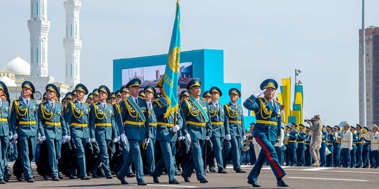Казахстан отменил военный парад ко Дню Победы в связи с экономией средств